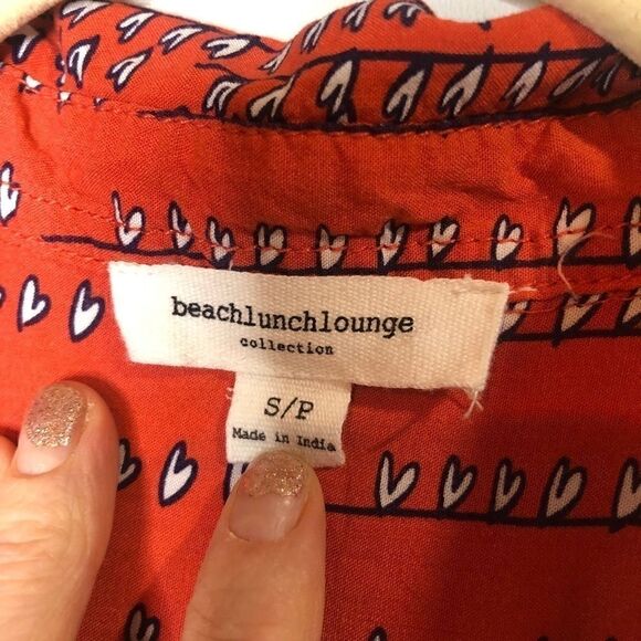 Beach Lunch Lounge Orange Heart On Wire Shirt Button Down - Picture 3 of 8
